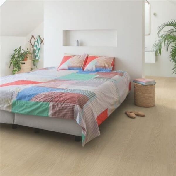 AVSP40277 Quick Step roble Crema